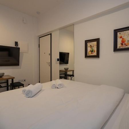 Dema Luxury Suites - Lekka E3 Атина Екстериор снимка